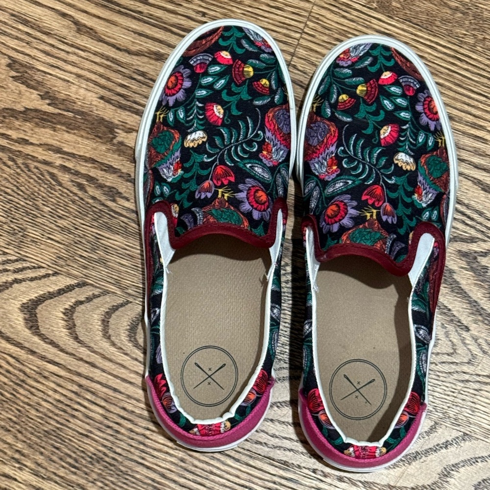 Inkkas Multicolor Floral Slip-On Sneakers